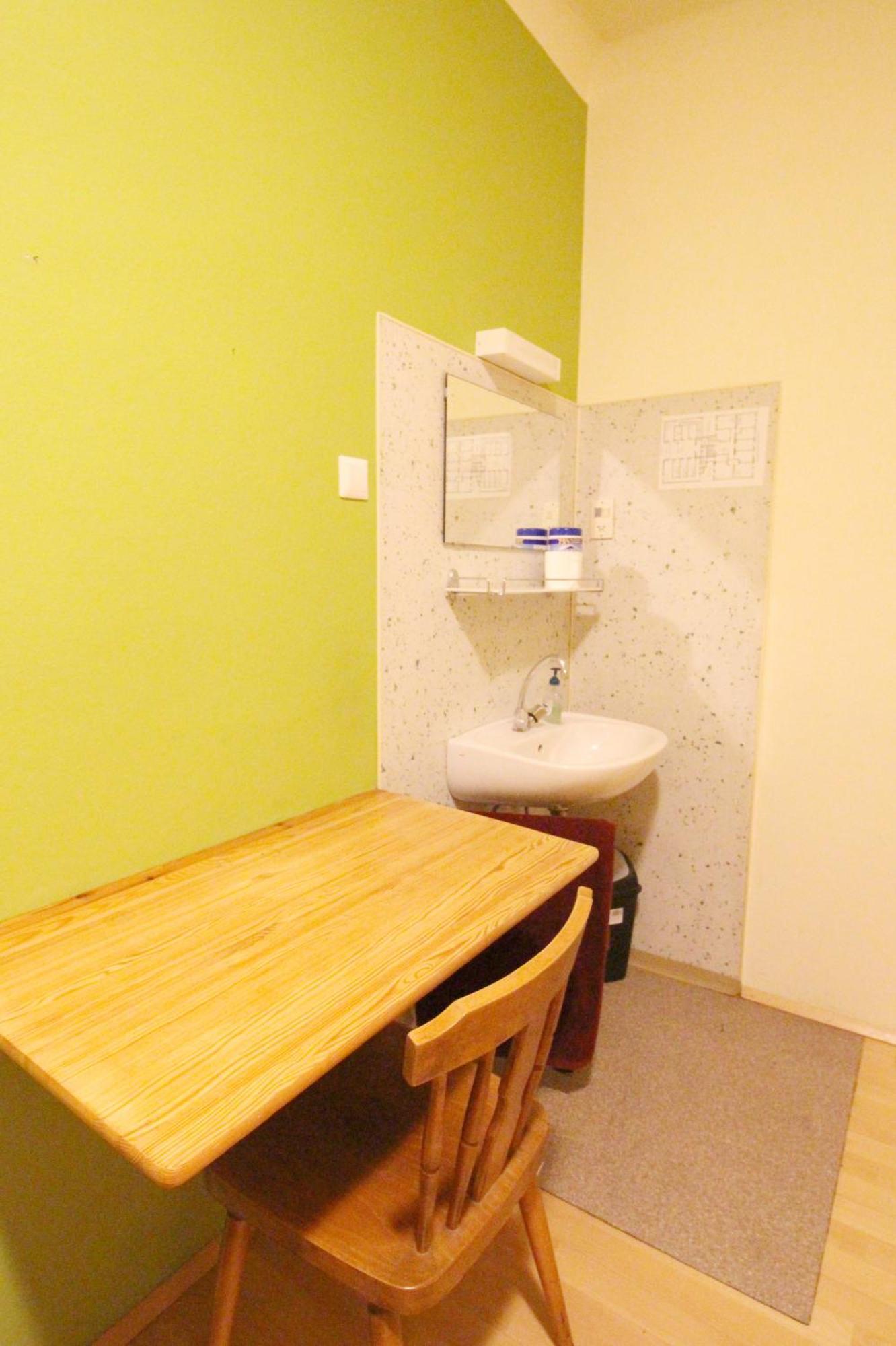 Privatunterkunft Single In Hutteldorfer Strasse Area
