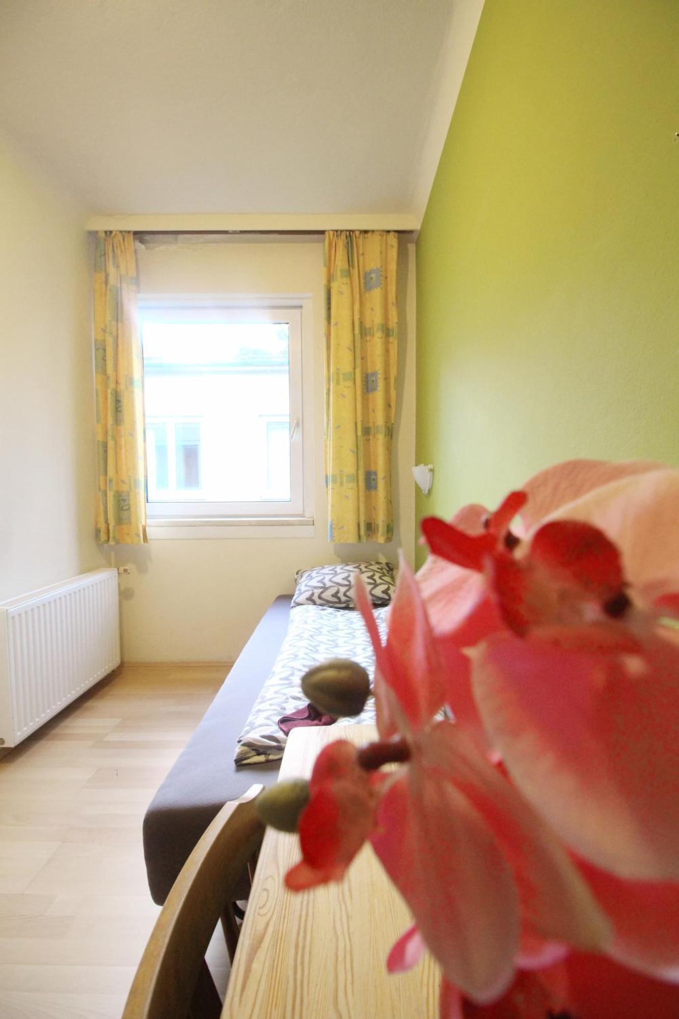 Privatunterkunft Single In Hutteldorfer Strasse Area